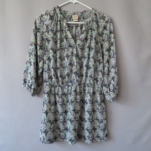 X MOSSIMO HALF BUTTON DOWN 3/4 BUTTERFLY PRINT TOP